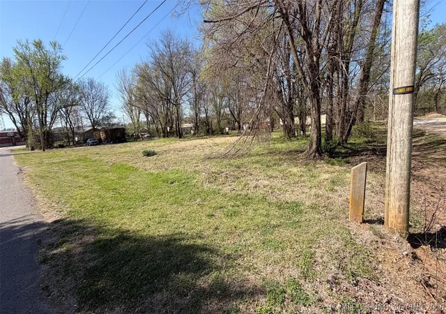 Photo 3 of Land for sale at 506 S Flint Ave, Stilwell, OK 74960 | MLS# 2610934 | Listing updated on 2026-08-20