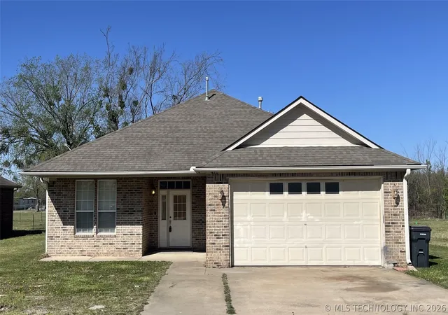 1st image of 420 N Hughes Ave, Morris, OK 74445 | MLS# 2611001
