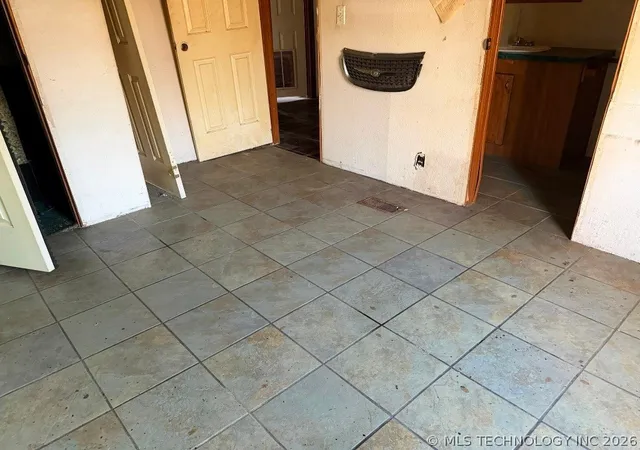 Homes for sale in Catoosa, OK | 28180 E 12th St, Catoosa, OK 74015 | MLS# 2610964