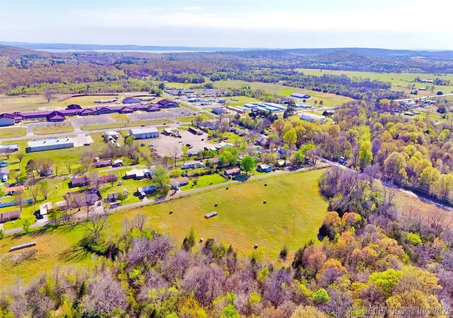 4th image of 5 Buck St, Eufaula, OK 74432 | MLS# 2611056