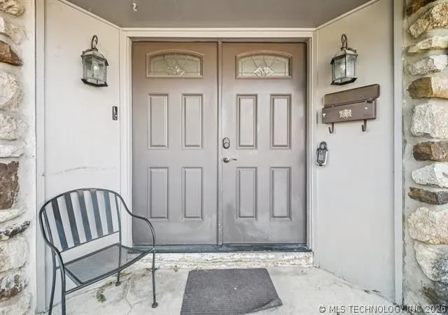 Photo 3 of Single family home for sale at 3944 S 93rd Eastavenue, Tulsa, OK 74145 | MLS# 2611090 | Listing updated on 2026-08-20
