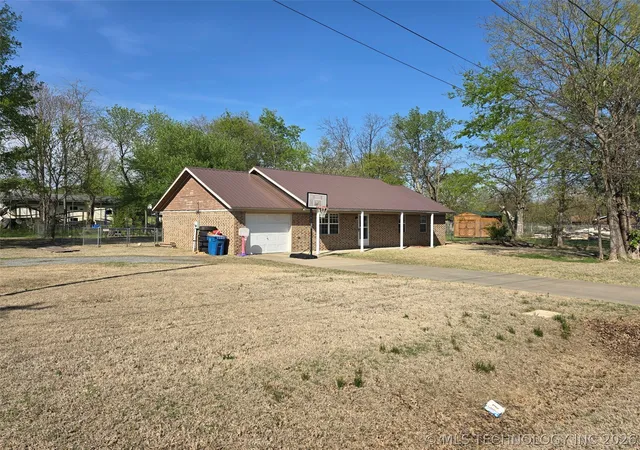 Homes for sale in Mc Alester, OK | 19 W Ansley, Mc Alester, OK 74501 | MLS# 2611023