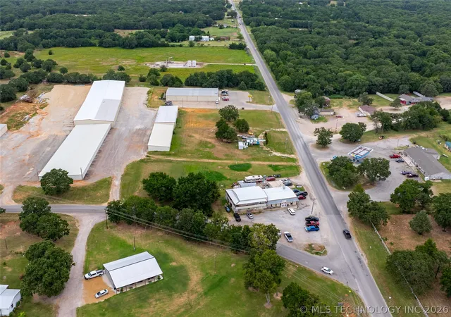 3rd image of 5317 Enos Rd, Kingston, OK 73439 | MLS# 2611135