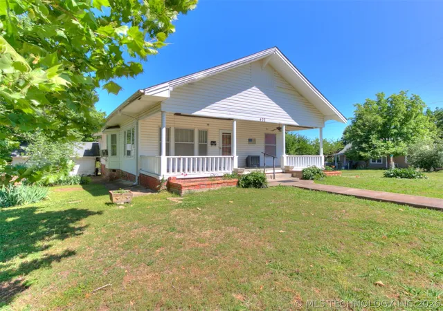 Homes for sale in Drumright, OK | 402 N Cimarron Ave, Drumright, OK 74030 | MLS# 2611147