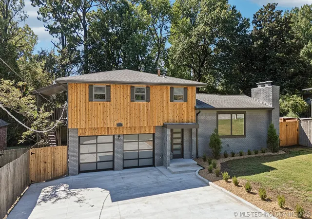 3rd image of 3424 E 41St St, Tulsa, OK 74135 | MLS# 2611169