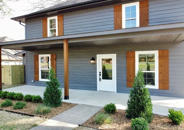 Photo 3 of Single family home for sale at 3601 Country Clb Dr, Muskogee, OK 74403 | MLS# 2611224 | Listing updated on 2026-08-20