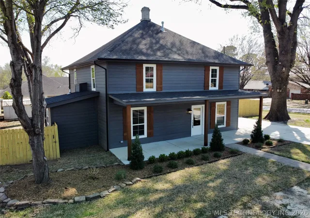 Photo 5 of Single family home for sale at 3601 Country Clb Dr, Muskogee, OK 74403 | MLS# 2611224 | Listing updated on 2026-08-20