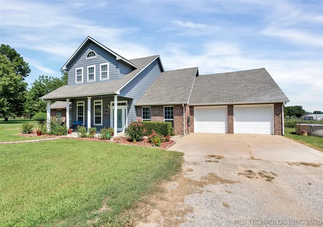 Photo 2 of Single family home for sale at 7045 S 369th East Ave, Broken Arrow, OK 74014 | MLS# 2611251 | Listing updated on 2026-08-20