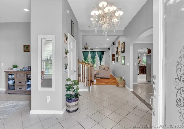 Photo 4 of Single family home for sale at 7045 S 369th East Ave, Broken Arrow, OK 74014 | MLS# 2611251 | Listing updated on 2026-09-30