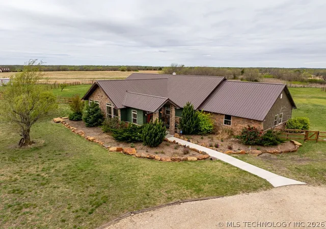 Homes for sale in Madill, OK | 15337 Lewis Ln, Madill, OK 73446 | MLS# 2611337