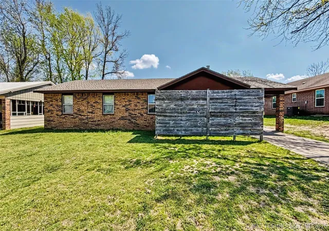 1st image of 1017 Carla Ave, Stilwell, OK 74960 | MLS# 2611264