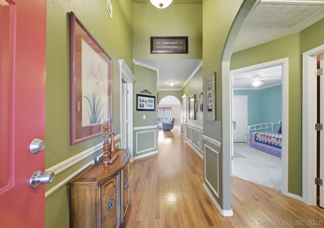 Photo 4 of Single family home for sale at 2015 W 4th Place S, Claremore, OK 74017 | MLS# 2611436 | Listing updated on 2026-07-28