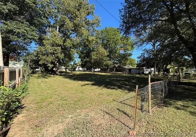 Photo 4 of Sale Pending at 505 W Pawnee St, Cleveland, OK 74020 | MLS# 2611456 | Listing updated on 2026-09-29