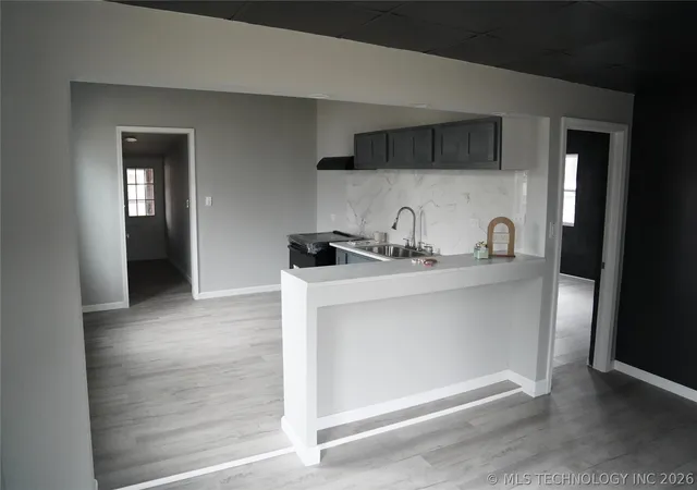 2nd image of 428 N K St W, Muskogee, OK 74403 | MLS# 2611553