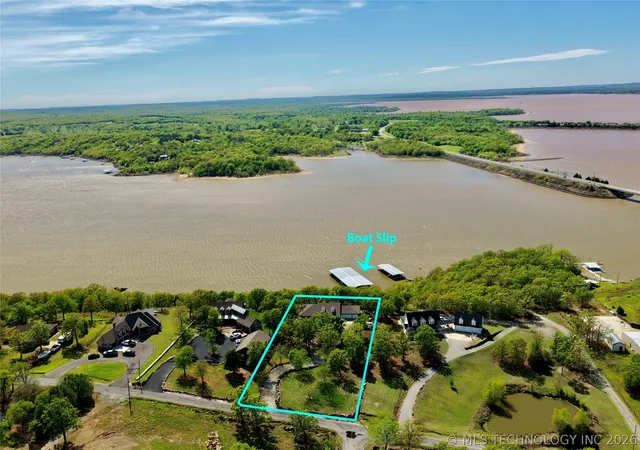 Homes for sale in Eufaula, OK | 324 Falcon Ln, Eufaula, OK 74432 | MLS# 2611408