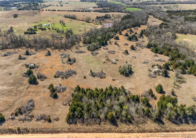 3rd image of 2 E 800 Rd, Cushing, OK 74023 | MLS# 2611547