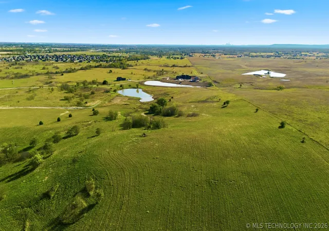 15th image of 002 Sandstone Ave, Skiatook, OK 74070 | MLS# 2611298
