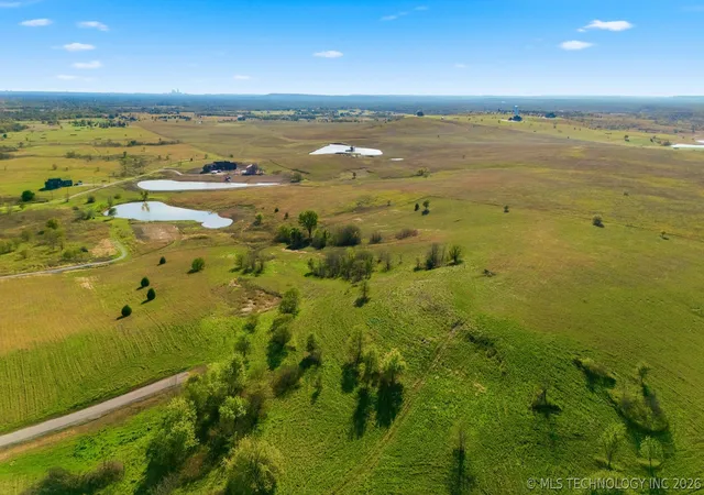 1st image of 002 Sandstone Ave, Skiatook, OK 74070 | MLS# 2611298