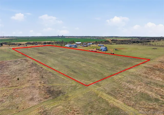 Photo 1 of Land for sale at 118 E Skeleton Rd, Waukomis, OK 73773 | MLS# 2611708 | Listing updated on 2026-04-02