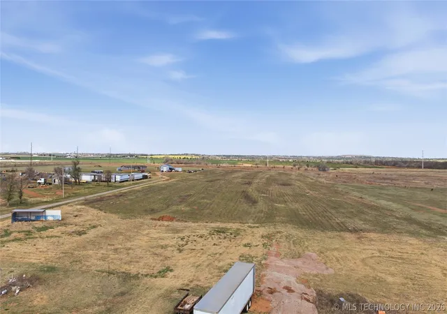 Photo 2 of Land for sale at 118 E Skeleton Rd, Waukomis, OK 73773 | MLS# 2611708 | Listing updated on 2026-04-02