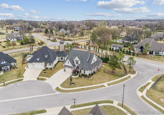55th image of 7201 N Hawthorne Ln, Owasso, OK 74055 | MLS# 2611718