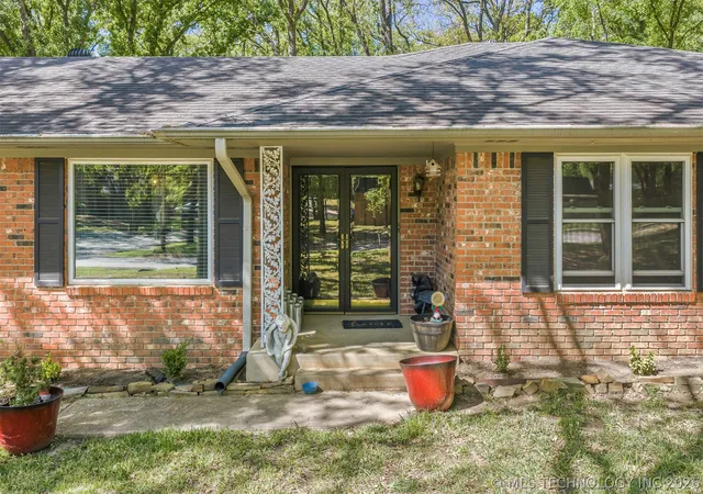2nd image of 2321 Cloverleaf Pl, Ardmore, OK 73401 | MLS# 2611788