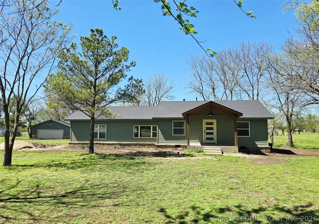 Homes for sale in Collinsville, OK | 13226 N 91st Eastavenue, Collinsville, OK 74021 | MLS# 2611774