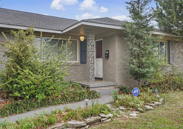 Photo 2 of Single family home for sale at 4029 S Vandalia Ave, Tulsa, OK 74135 | MLS# 2611712 | Listing updated on 2026-08-20