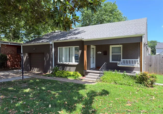Homes for sale in Tulsa, OK | 957 E 37th St, Tulsa, OK 74105 | MLS# 2611935