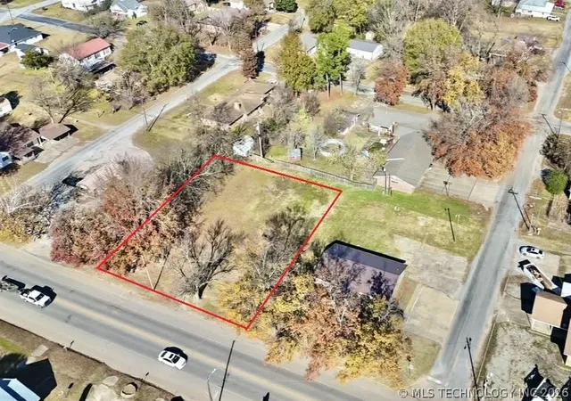 Homes for sale in Stigler, OK | 405 W Main St, Stigler, OK 74462 | MLS# 2611952