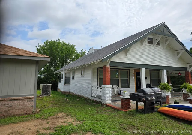 Photo 3 of Single family home for sale at 406 Denver St, Pawnee, OK 74058 | MLS# 2611966 | Listing updated on 2026-08-20