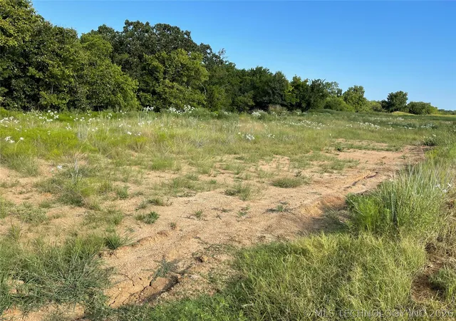 Photo 3 of Sale Pending at 4 Mahard Rd, Sulphur, OK 73086 | MLS# 2611657 | Listing updated on 2026-09-28