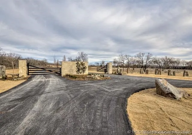 Photo 3 of Land for sale at 602 Pebble Ridge Rd, Eufaula, OK 74432 | MLS# 2612023 | Listing updated on 2026-08-20