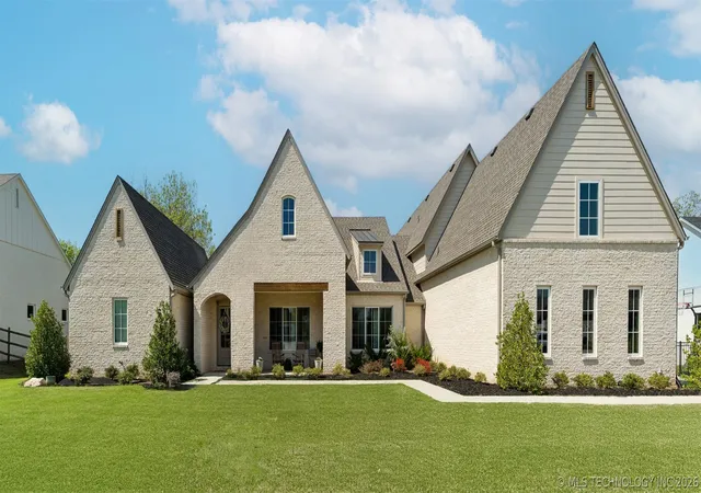 1st image of 6320 N Blue Sage Dr, Owasso, OK 74055 | MLS# 2612010