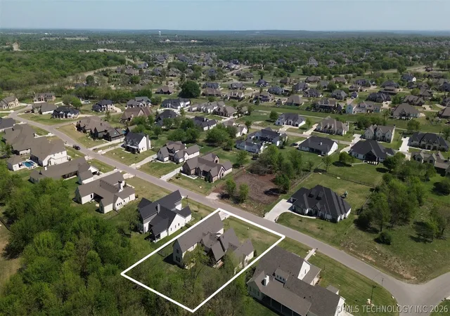62nd image of 6320 N Blue Sage Dr, Owasso, OK 74055 | MLS# 2612010