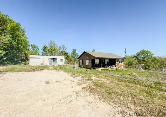 Photo 4 of Sale Pending at 20002 County Rd 1505, Ada, OK 74820 | MLS# 2612068 | Listing updated on 2026-06-30