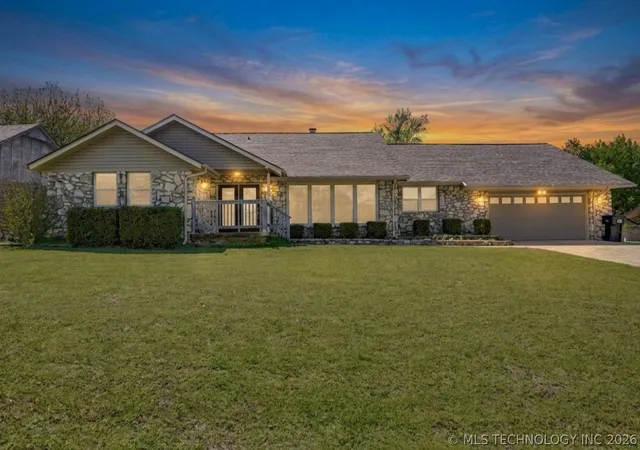 Photo 1 of Single family home for sale at 122 Lakeview Dr, Mannford, OK 74044 | MLS# 2612017 | Listing updated on 2026-08-20