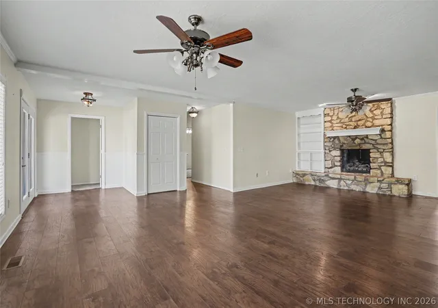 Homes for sale in Mannford, OK | 122 Lakeview Dr, Mannford, OK 74044 | MLS# 2612017