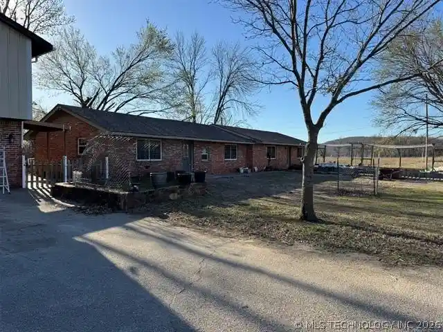 Single family home for sale at 20850 N 3946 Road, Bartlesville, OK 74003 | MLS# 2612131