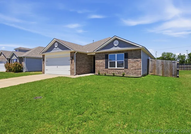 Homes for sale in Collinsville, OK | 7513 E 145th St N, Collinsville, OK 74021 | MLS# 2612163