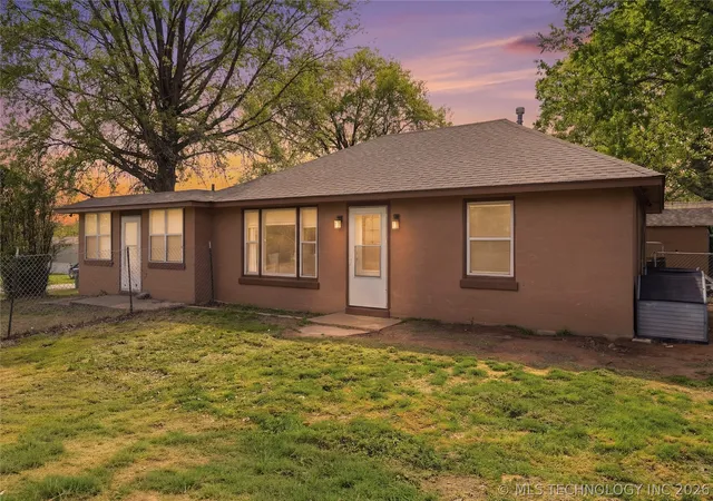 Homes for sale in Fort Gibson, OK | 701 Garrison Ave, Fort Gibson, OK 74434 | MLS# 2611789