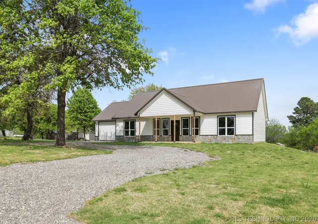 1st image of 453 W 2nd St, Durant, OK 74701 | MLS# 2611993