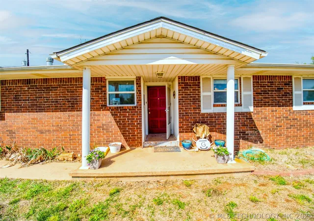 1st image of 22526 N 2860 Rd, Kingfisher, OK 73750 | MLS# 2612187