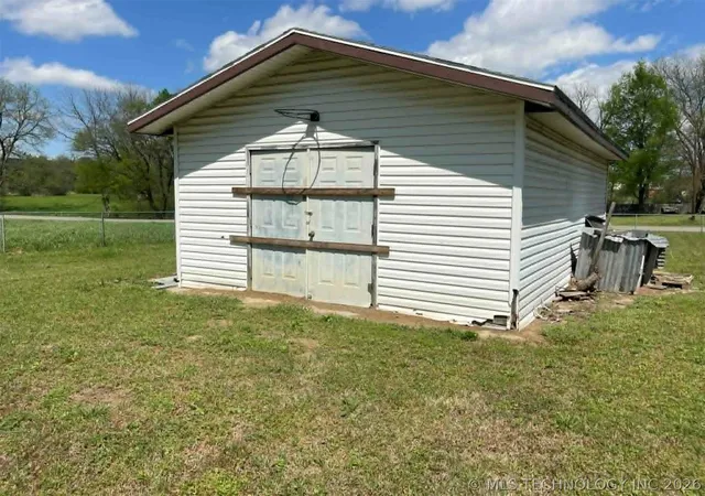Photo 4 of Manufactured home for sale at 403 Rodgers, Vian, OK 74962 | MLS# 2612321 | Listing updated on 2026-08-20
