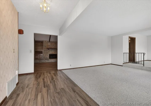 Homes for sale in Bartlesville, OK | 2918 Longridge Ln, Bartlesville, OK 74006 | MLS# 2607672