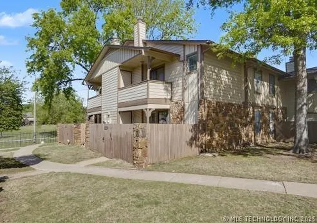 Photo 1 of Condo for sale at 6360 S 80th Eastavenue #27A, Tulsa, OK 74133 | MLS# 2611518 | Listing updated on 2026-08-20