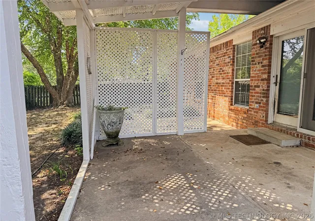 Photo 4 of Single family home for sale at 500 Quail Ridge Dr, Tahlequah, OK 74464 | MLS# 2612244 | Listing updated on 2026-07-20