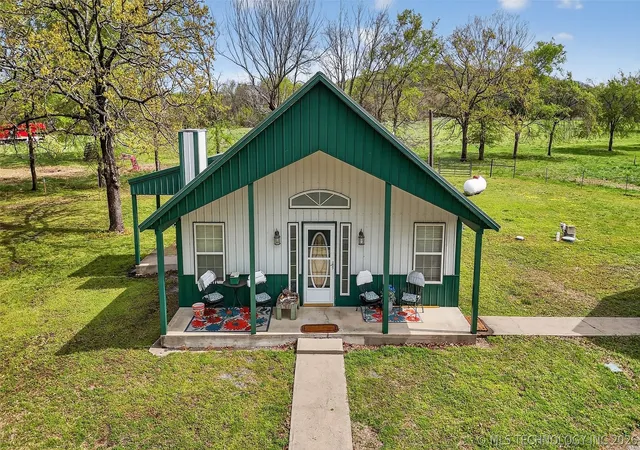 1st image of 2709 S 34th Rd, Locust Grove, OK 74352 | MLS# 2610588