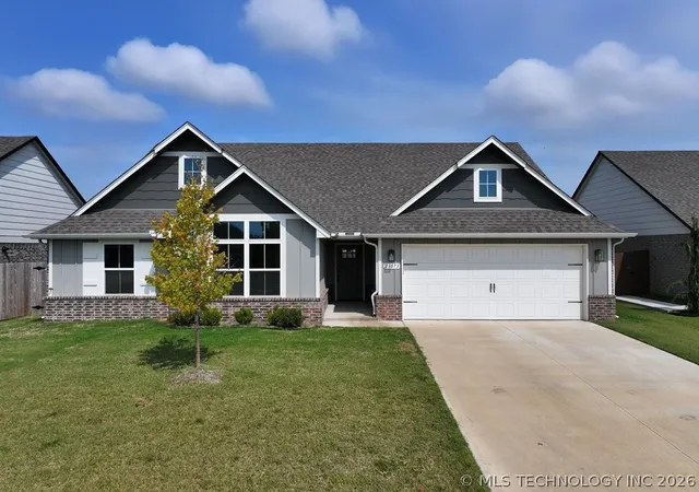 1st image of 23073 E 106th St S, Broken Arrow, OK 74011 | MLS# 2612587