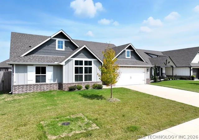 3rd image of 23073 E 106Th St S, Broken Arrow, OK 74011 | MLS# 2612587